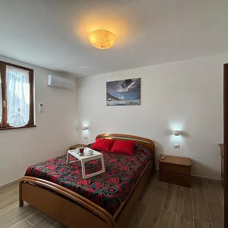 Appartement Casa Elisa - Old Town - Larihome A54 Gravedona